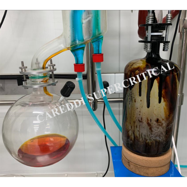 Système de distillation de chemin court (modèle SPD-100)